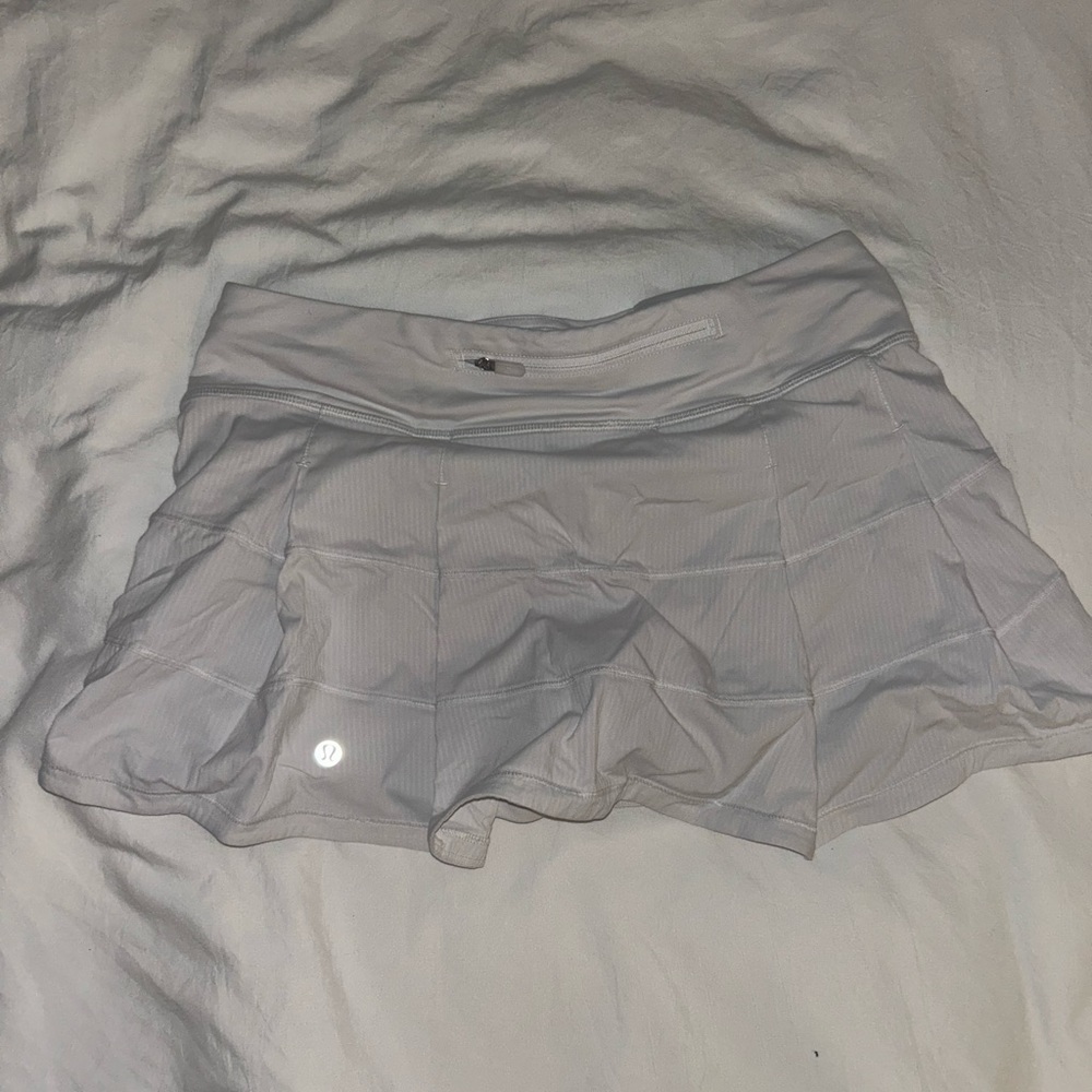 White lululemon tennis skirt